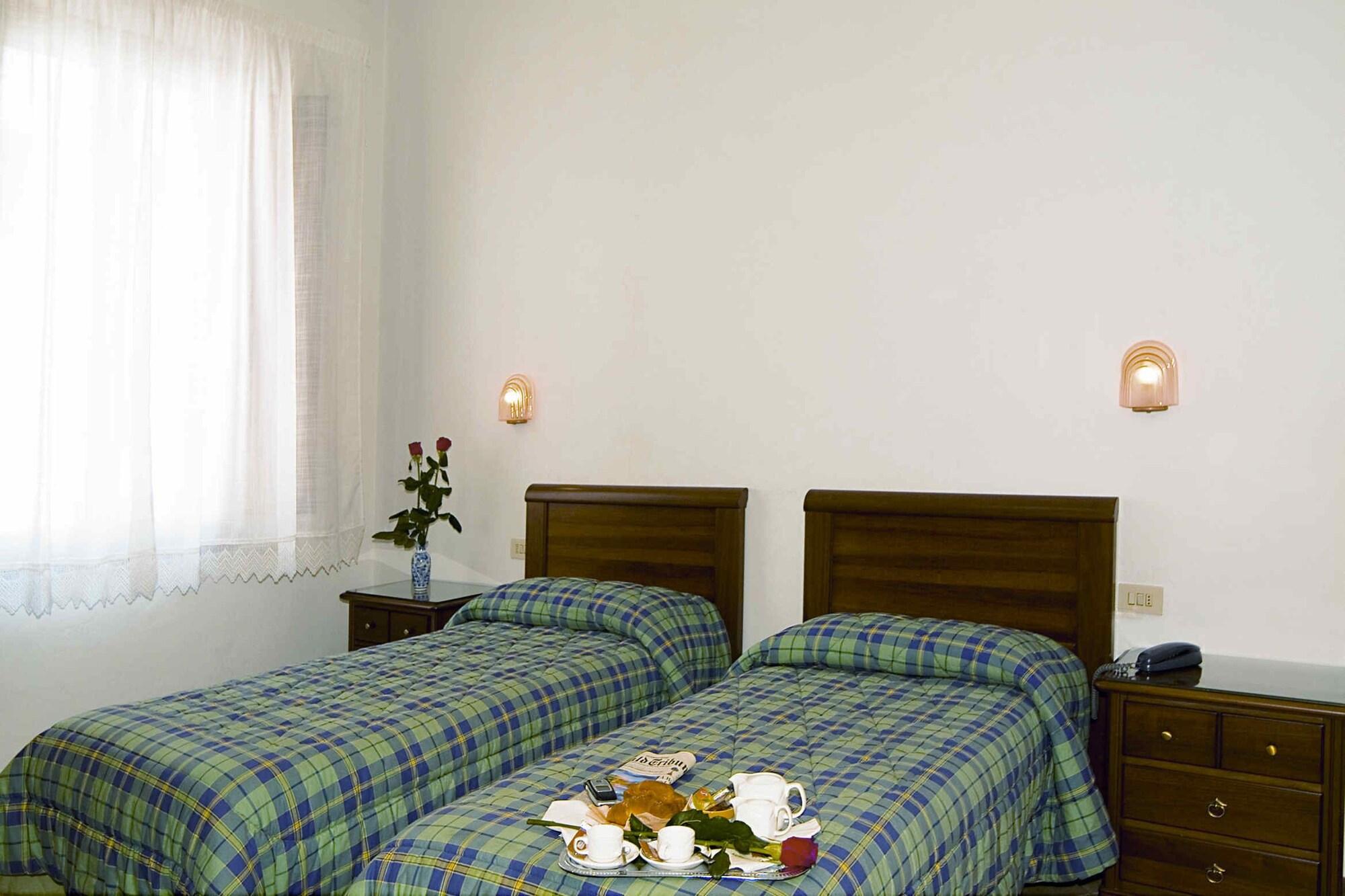 Hotel Savoia E Campana Монтекатини-Терме Экстерьер фото