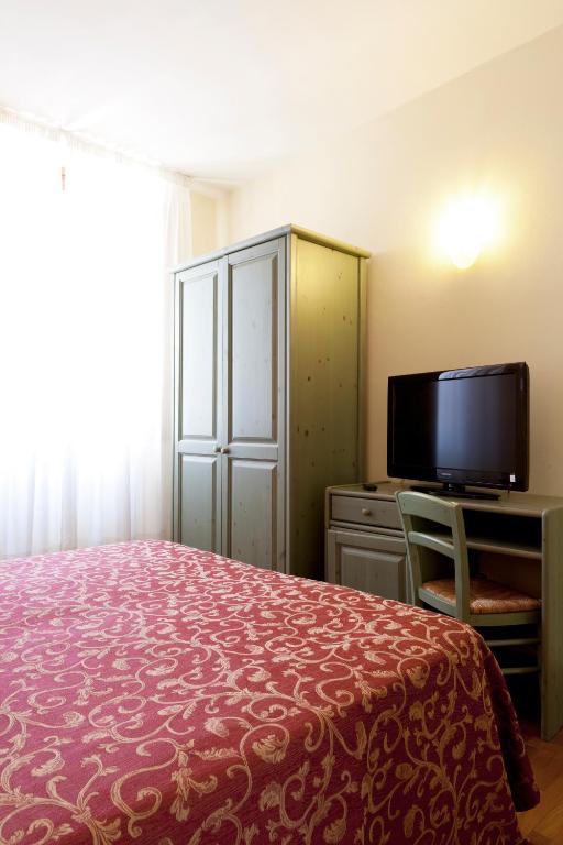 Hotel Savoia E Campana Монтекатини-Терме Номер фото