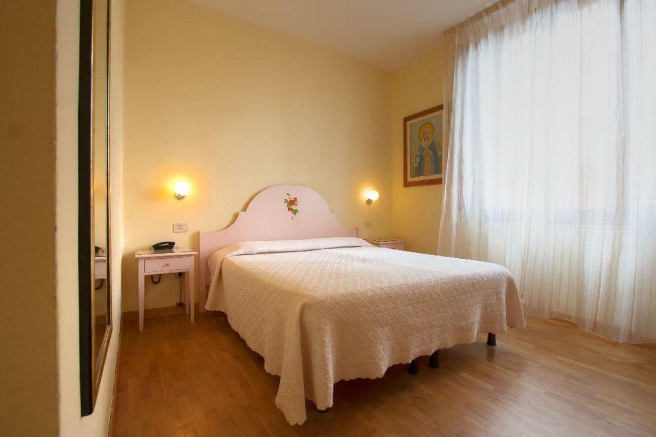 Hotel Savoia E Campana Монтекатини-Терме Экстерьер фото