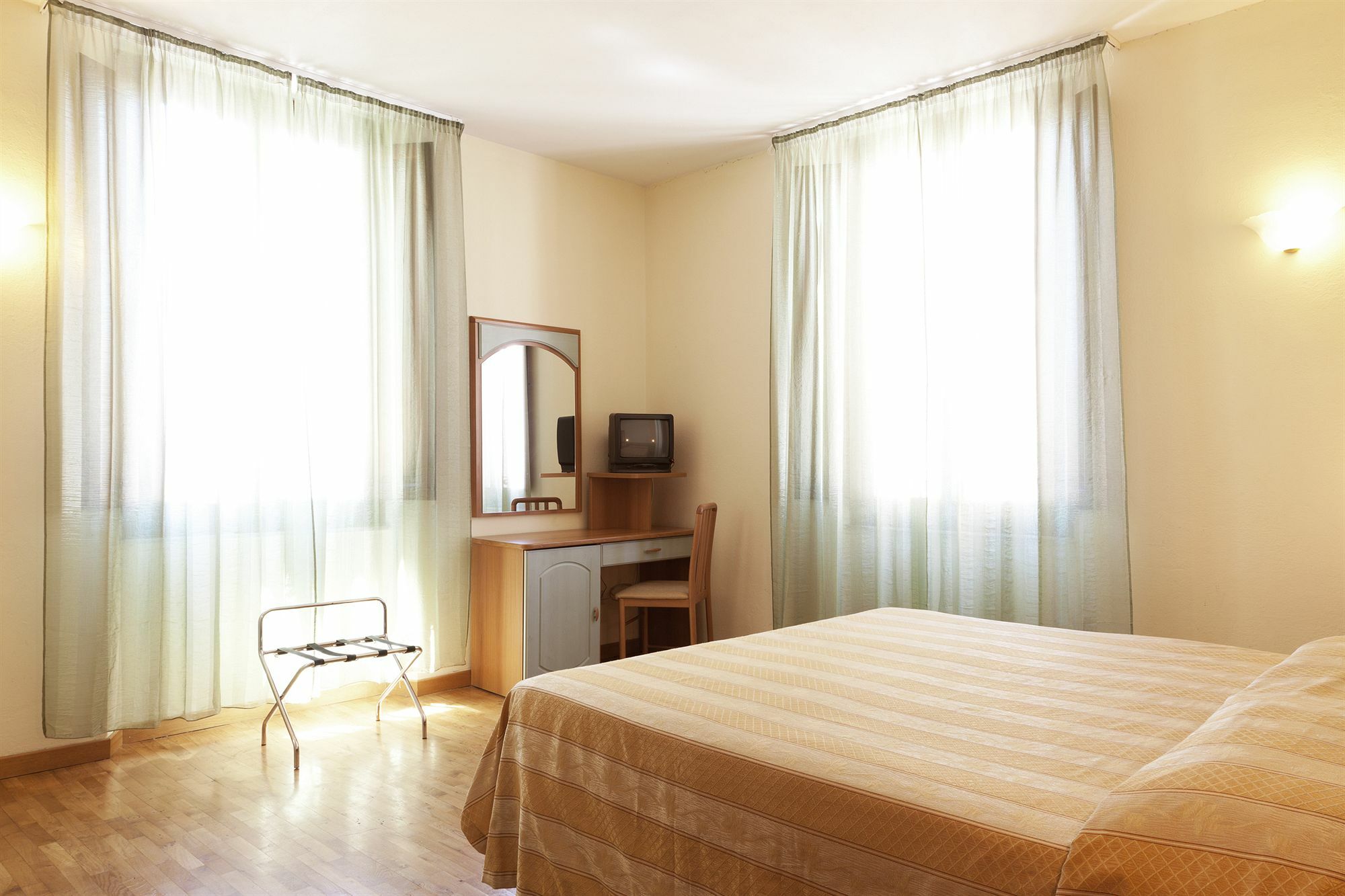 Hotel Savoia E Campana Монтекатини-Терме Экстерьер фото